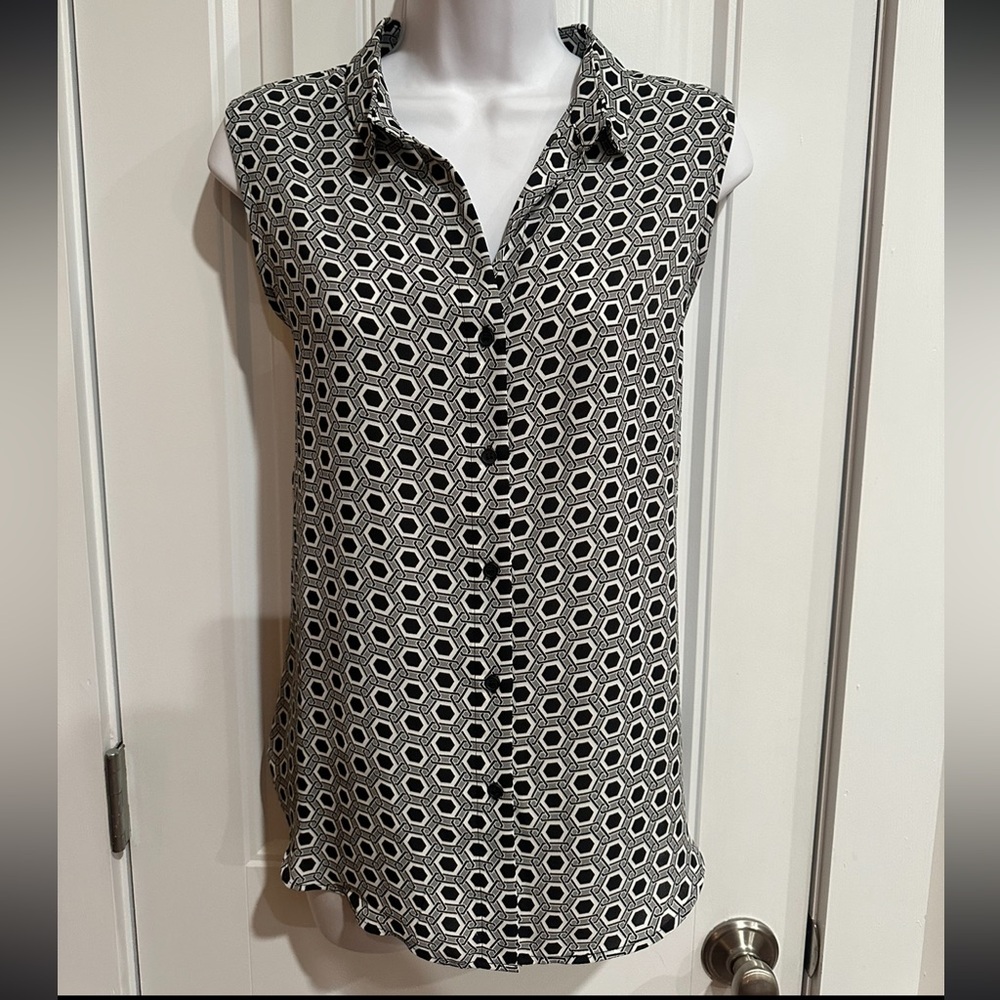 PLEIONE Sleeveless Blouse, Geometric Print, Button Front, Size L - Picture 3 of 11